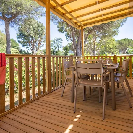 Kamp alanı Maeva Escapades Le Hameau Des Pins