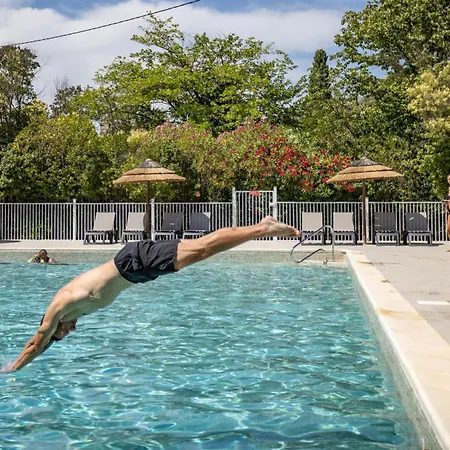 Maeva Escapades Le Hameau Des Pins Kamp alanı La Crau