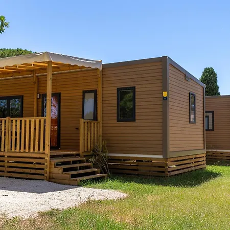 Kamp alanı Maeva Escapades Le Hameau Des Pins 3*